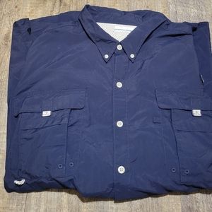 Columbia pfg button down
